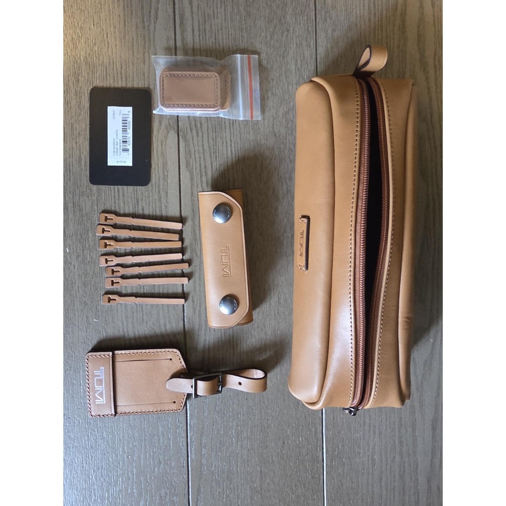 Brand NEW TUMI Tan COWHIDE Brown Leather Zipper Accessory Travel Kit (Rare)